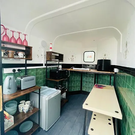 营地 The Haycart *